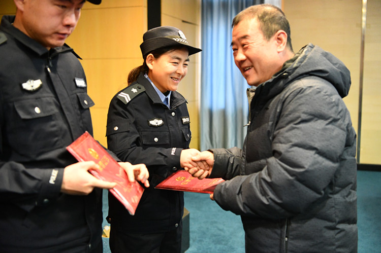 ae9320132f1d4bfaa77942cd2c8b0f9f.jpg