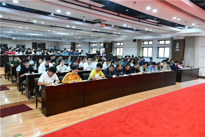 5培训会现场.JPG