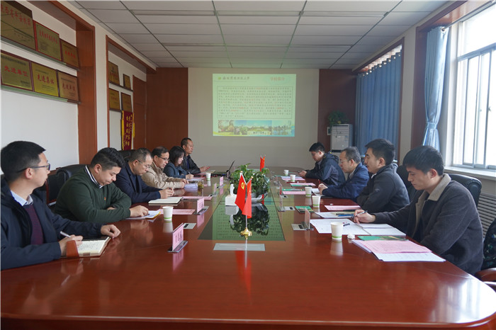 dbe3ea8112764b68ae4f2fc409735b01.jpg 座谈会现场.jpg