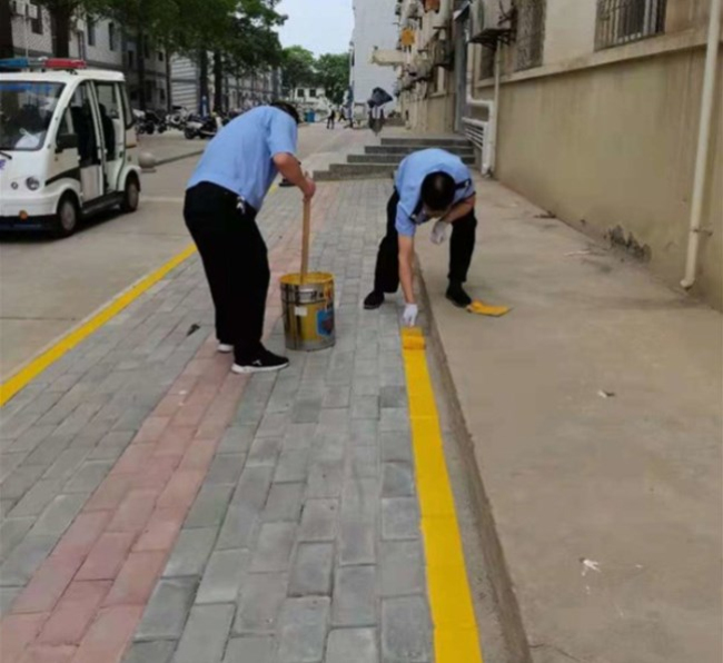 583e1900713b4fbbb4cb817d856cfd60.jpg 4规划非机动车停放标线.jpg