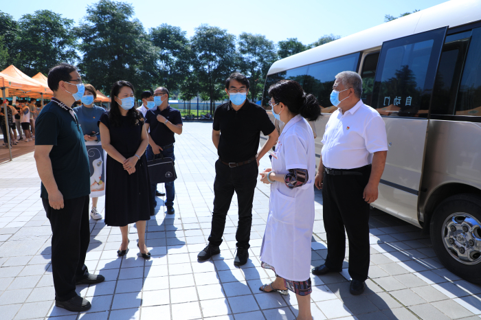 检查新冠疫苗接种情况1.jpg