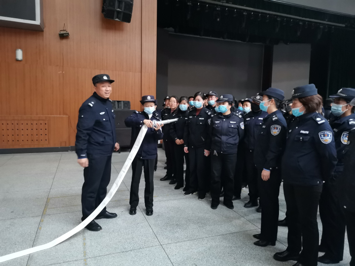 10消防水带使用培训.jpg
